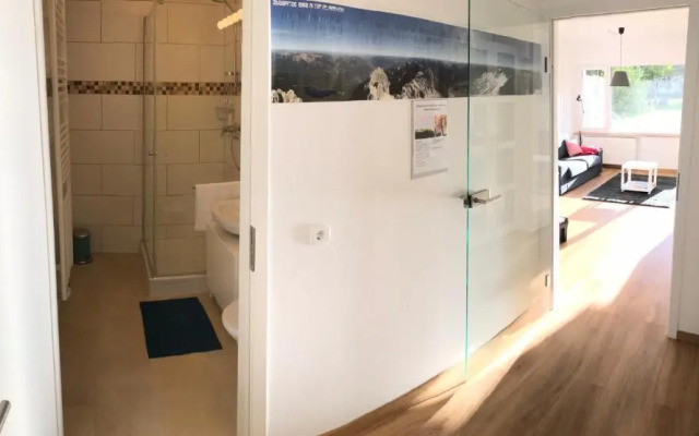 Central Garden-Mountain Apartment