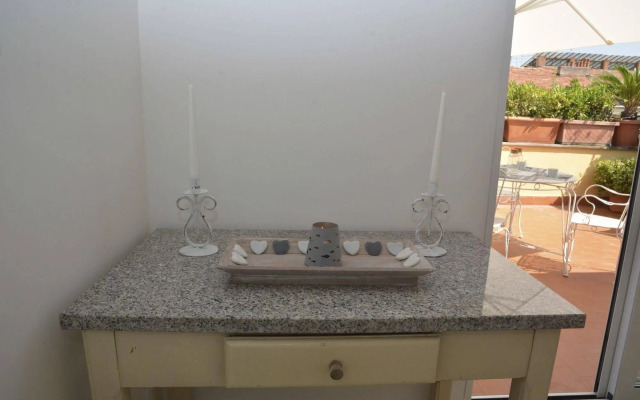 House & The City - Vatican Apartments