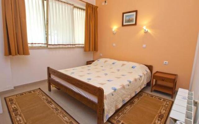 Apartment Rov 894