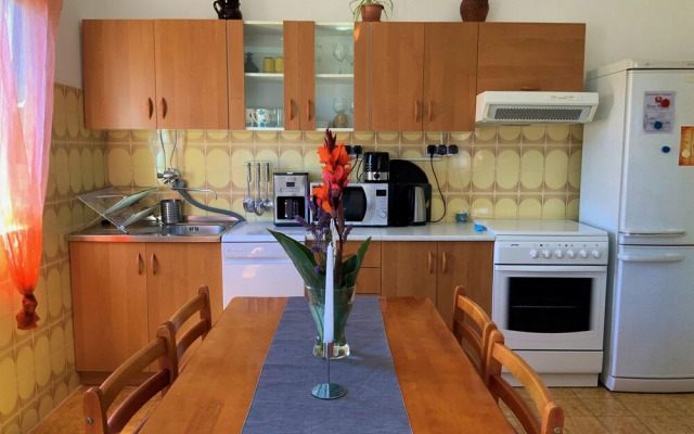 Family-friendly Spacious Hideaway Agavaistria