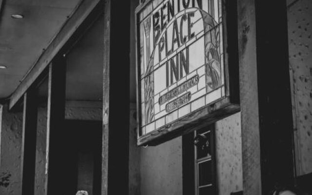Benton Place Inn