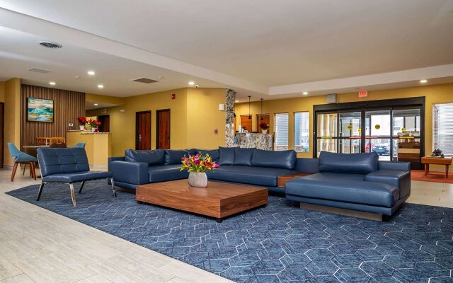 Endeavor Inn & Suites, Trademark Collection by Wyndham