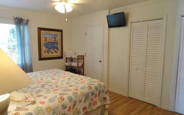 4 Beach Lovers Villa