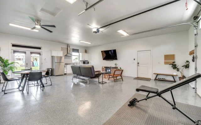 Pasco Studio Vacation Rental w/ Private Patio!