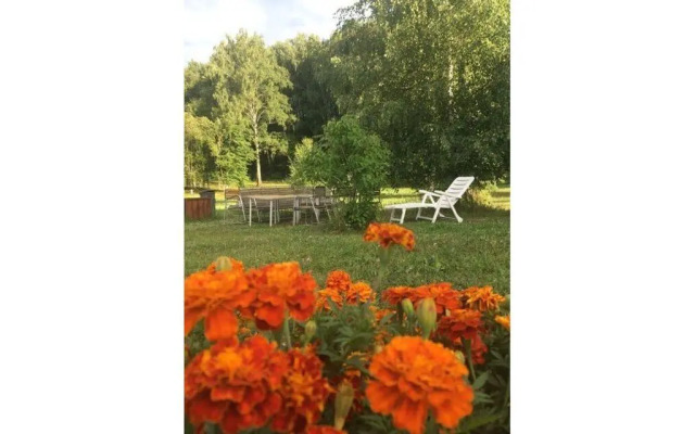 Сельская Усадьба Варежка