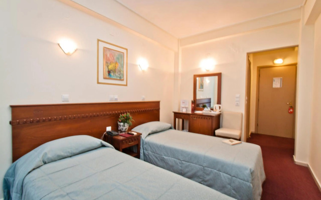 Hotel Triton