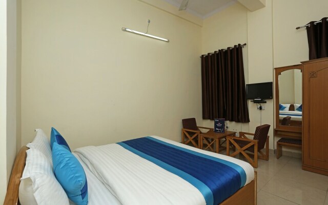 OYO 8983 Royal Inn