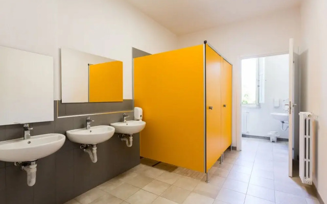 Student's Hostel Estense