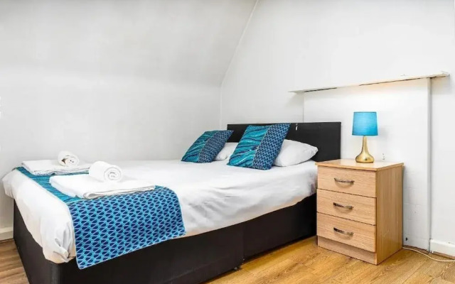 London Homes - Aldgate Flats