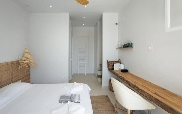 Arion Seaside Suites