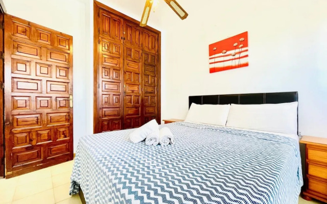Apartment in Almeria With Pool Near Seabeach
