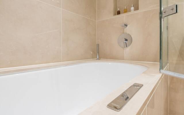 Luxurious Apartment by Richmond Park