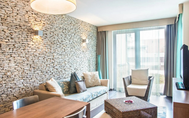 Echo Residence All Suite Hotel