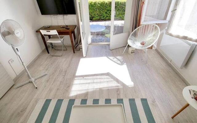 Appartement Six-Fours-les-Plages, 2 pièces, 4 personnes - FR-1-316-232