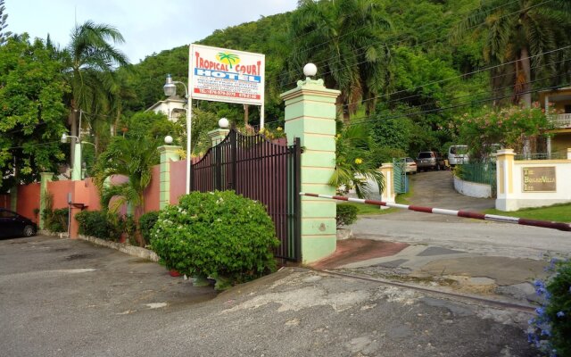 Tropical Court Hotel