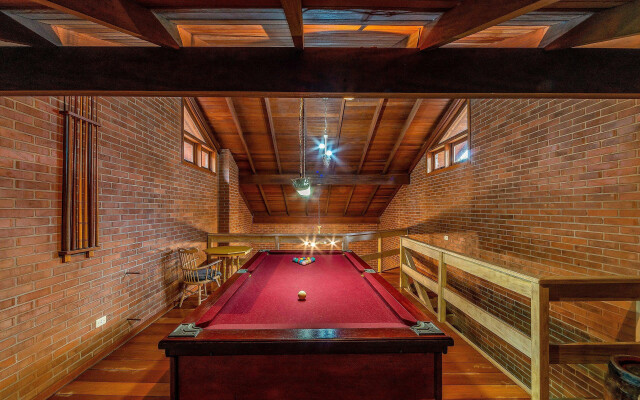 Bela casa estilo chalé em Canela RCF160