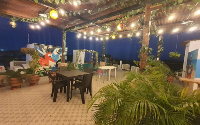 Hostal Happy Day - Hostel