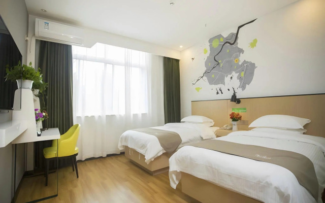 Vatica Suzhou Xiaoxian  Longhu Road Hotel