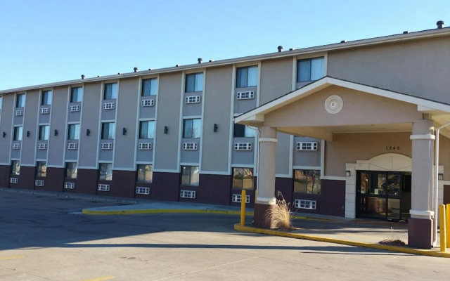 Quality Inn I-70 at Wanamaker