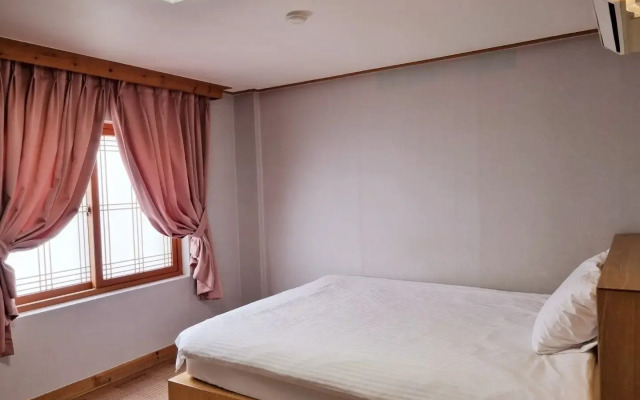 Hotel G