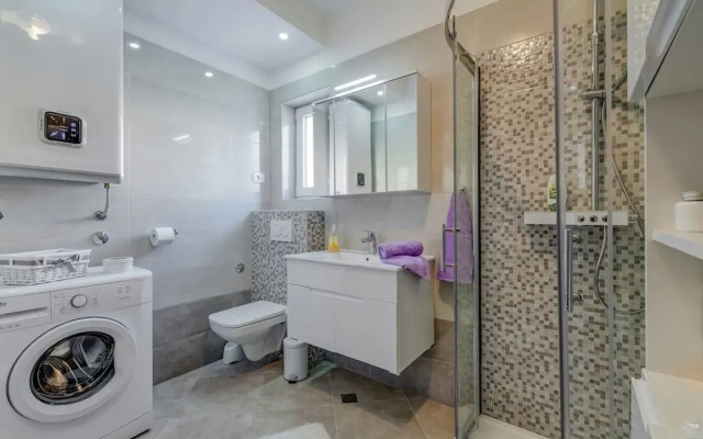 Apartment in Dalmatia near Sea