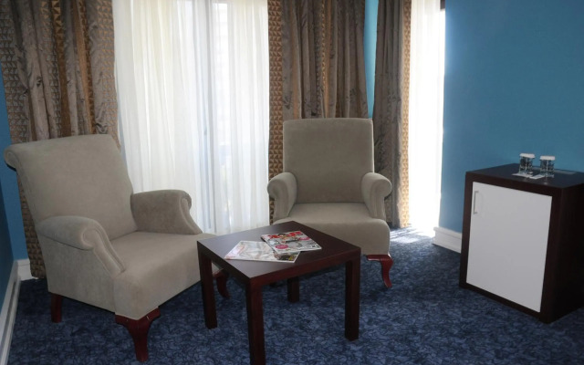 Paradise Island Hotel