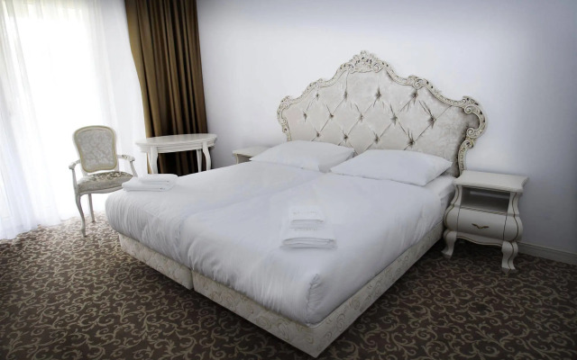 Hotel Kiston
