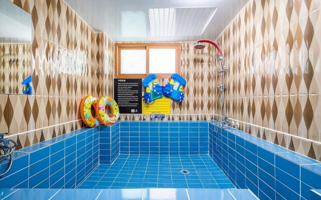 Ulsan Youngnam Alps Valentine Oncheon