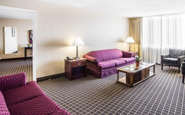 Clarion Hotel Denver Central