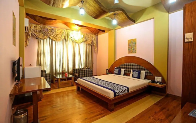 Hotel Silver Star by ADB Rooms