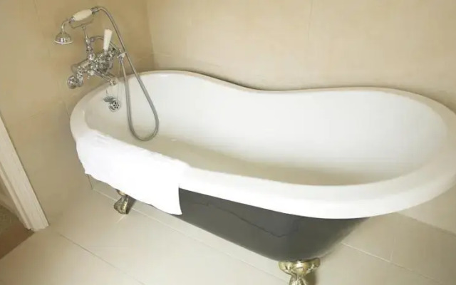 Charters B&B