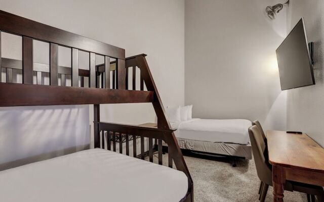 River Mnt Lodge W312 - 4 Br Condo