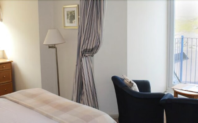 Glendorgal Hotel