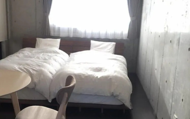 Treeside Hotel & Apartment