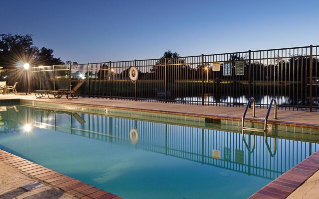 La Quinta Inn And Suites Biloxi