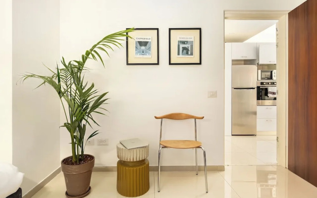 Shenkin Eclectic Blue Apt by Sea N' Rent