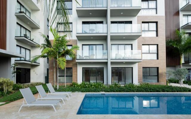 1 bedroom apt with pool, 5 minutes from beach