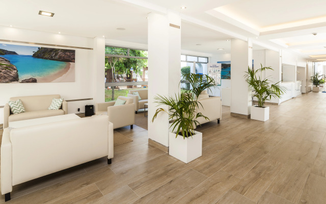 Apartamentos Globales Lord Nelson
