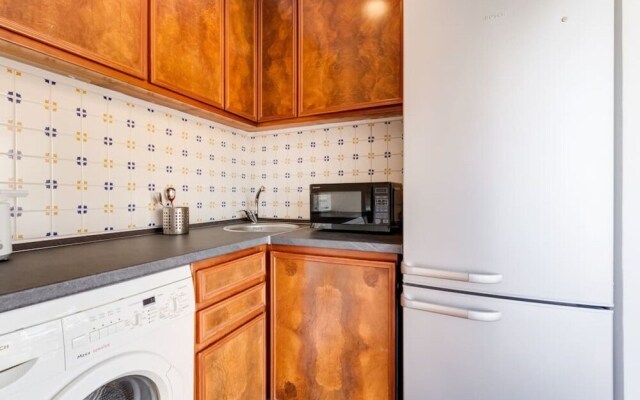 Elegant and Stylish Flat15min From the City Center