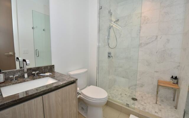 Ski-in/ski-out Elegant 5br/6ba 5 Bedroom Townhouse by Redawning