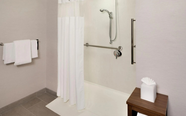Courtyard by Marriott Stamford Downtown