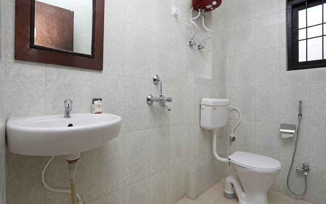 OYO 9675 Hotel Galaxy