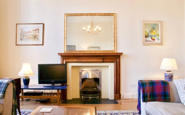 3 Bedroom Apartment in Edinburgh's New Town