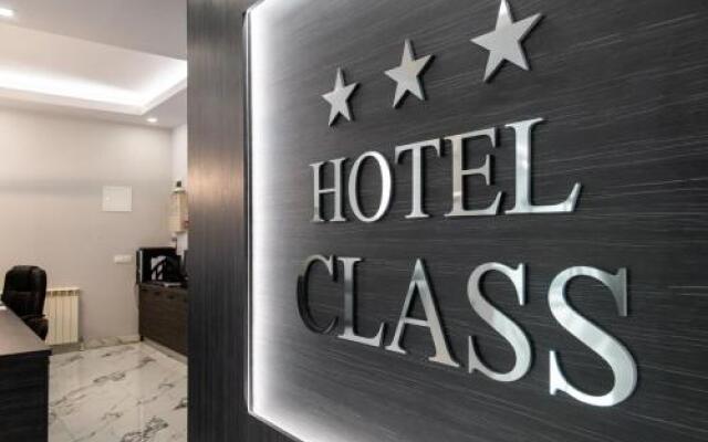 Class Hotel