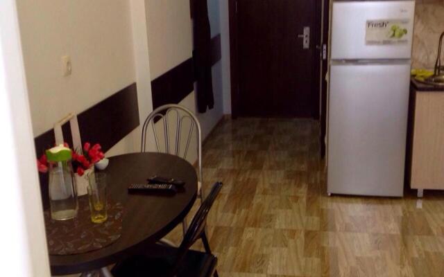 Studio Apartment On Khimshiashvili 15