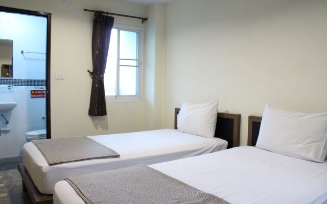 Samsensam Place Hotel