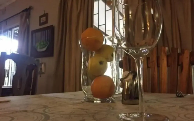 Hlulala Guesthouse