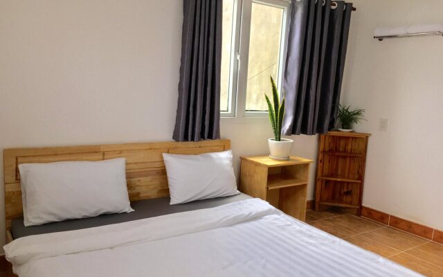 Lens Hostel