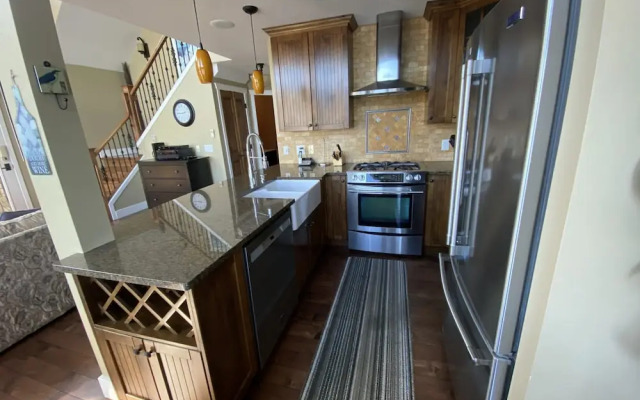 La Casa Lakeside Resort