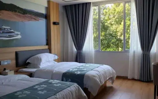 Baizhangji Mountain Sea Hotel